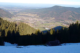 Blik op Ruhpolding vanaf de Unternberg