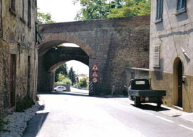 Ook deze viaducten bestaan nog. Slecht een klein deel aan het begin van het trac bij Volterra is verdwenen door een aardverschuiving.